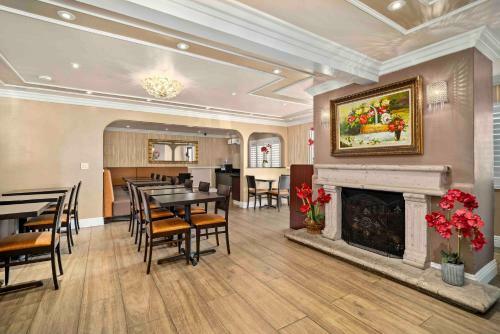 Lemon Tree Hotel