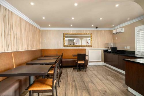 Lemon Tree Hotel