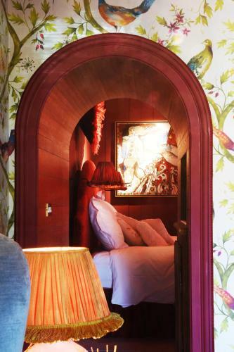 Bed & Breakfast Exclusive Suites The Secret Garden