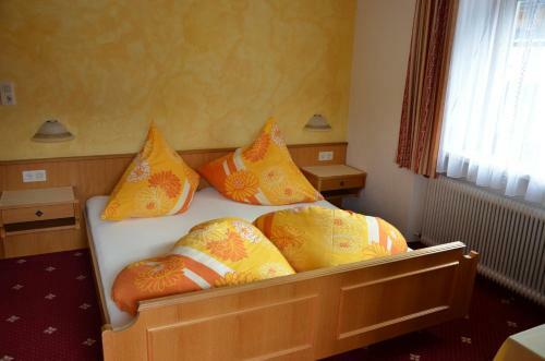 Hostal Appartements G�stehaus Schrott