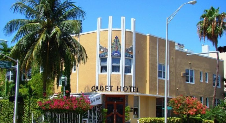 Hotel Cadet