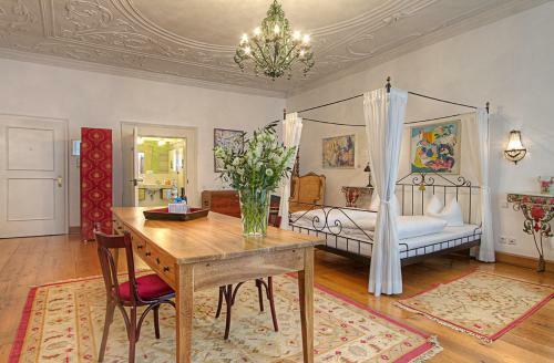 Hotel Orph�e