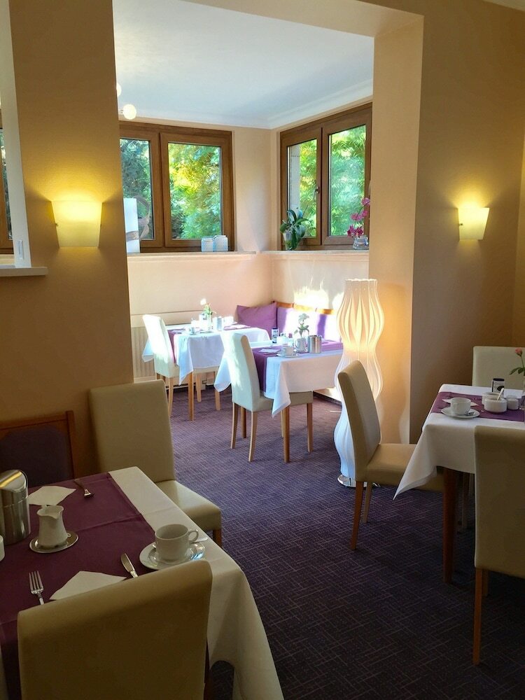 Hostal Hotel Elisabetha Garni