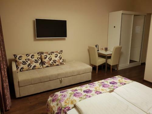 Hostal Promenade Inn