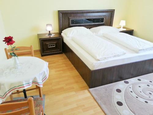 Hostal Pension Weisses Lamm