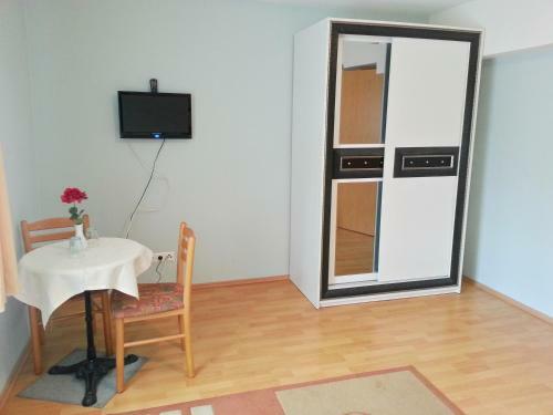 Hostal Pension Weisses Lamm