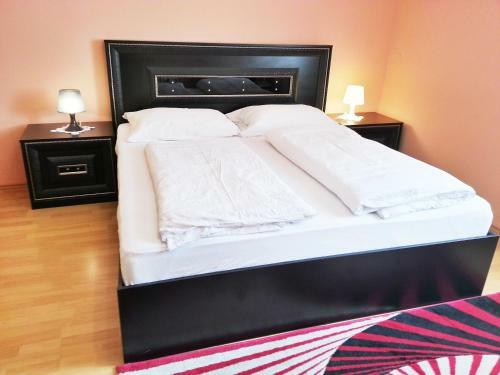 Hostal Pension Weisses Lamm
