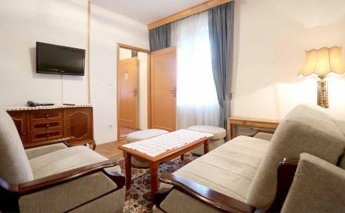Hostal Villa UNA