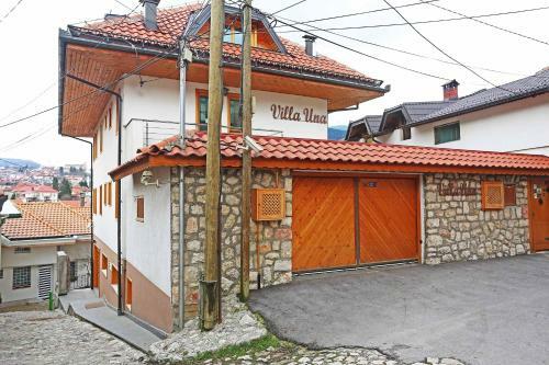 Hostal Villa UNA