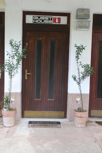 Hostal Guest House No 9