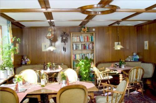 Hostal Hotel-pension Thom�