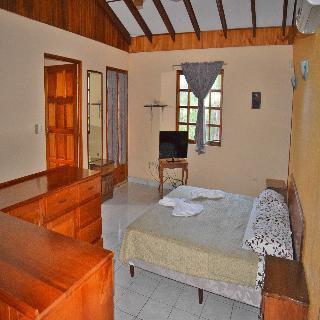 Tres Banderas Hotel(hdo)