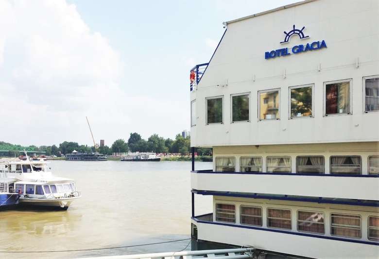 Hotel Botel Gracia
