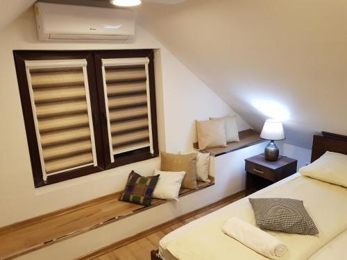 Hostal Pansion River
