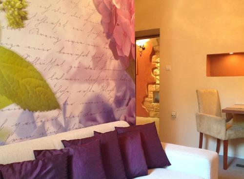Hostal Shangri La Mansion