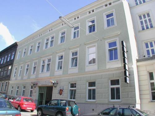 Hostal Pension F�nfhaus