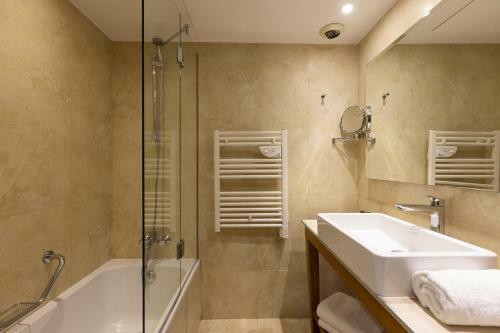 Hotel Avangani Resort