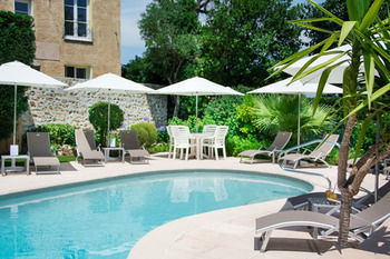 Hotel Mas Djoliba