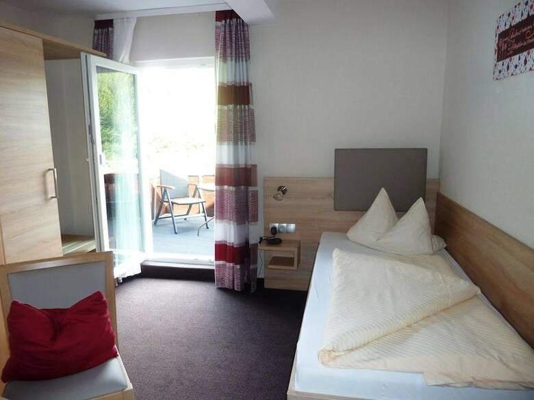 Hostal Pension Haus Waldfrieden