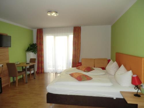 Hostal Hotel Pension Haydn
