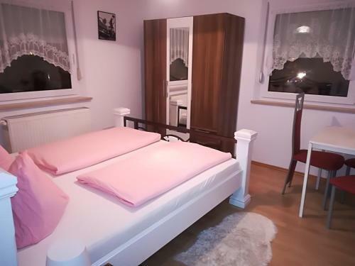 Isas Apartment