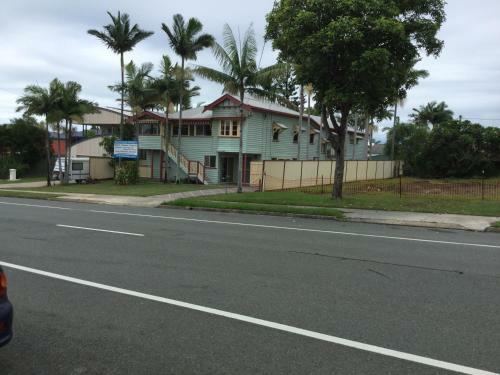Redcliffe Holiday Let