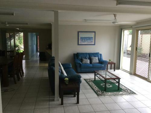 Redcliffe Holiday Let