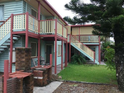 Redcliffe Holiday Let