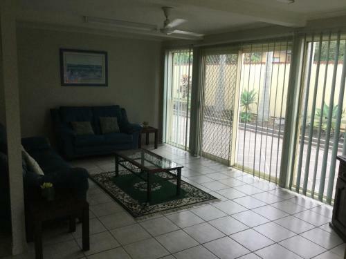 Redcliffe Holiday Let