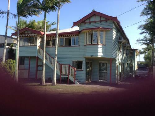 Redcliffe Holiday Let
