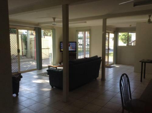 Redcliffe Holiday Let