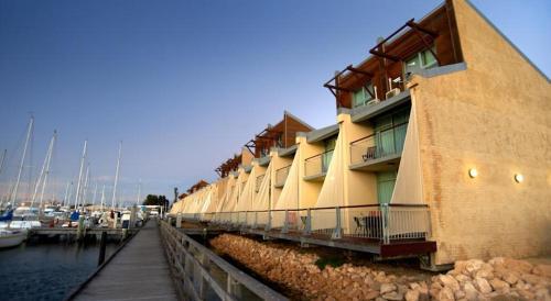 Fremantle Harbour Townhouse