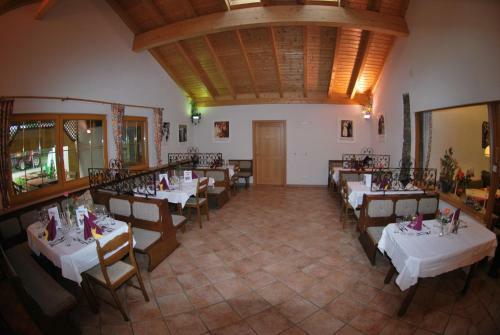 Schwimmbad Camping M�ssler