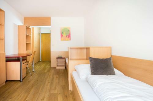 Westbahnhof Hostel One