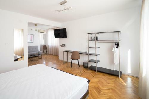 Hotel Mistral