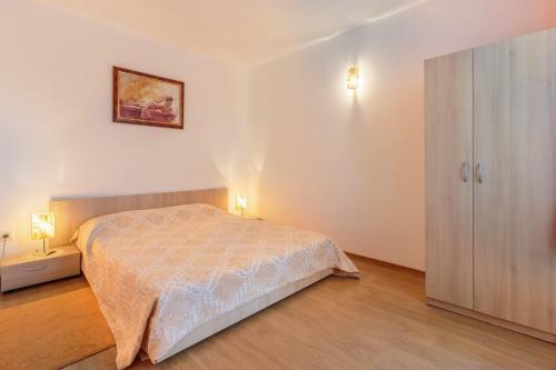 Hotel Via Pontica 123 Guest Apartments