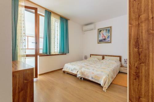 Hotel Via Pontica 123 Guest Apartments