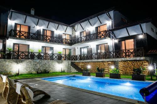 Hostal Einstein House & Spa