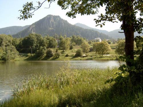 The Lake Villa