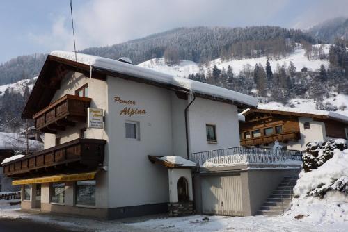 Hostal Pension Alpina Neustift