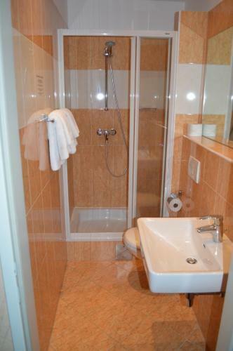 Bed & Breakfast Pension Walzerstadt