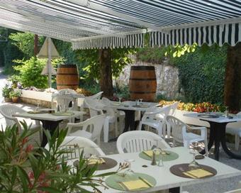 Hotel H�tel Brasserie Lacave