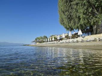 Avantis Suites Hotel