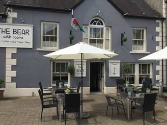 Hotel Bear With Rooms