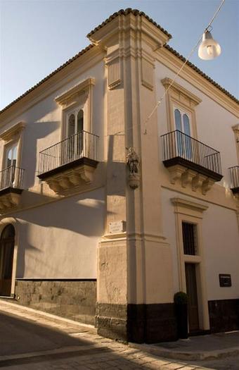 De Stefano Palace - Luxury Hotel