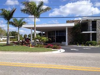 Hotel Dolphin Key Resort