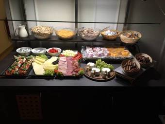 M1 Hotel - Restaurant