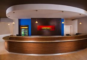 Hotel Courtyard By Marriott