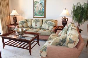 Hotel Resortquest Azure