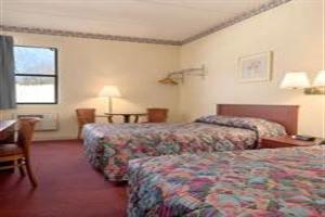 Super 8 Hotel